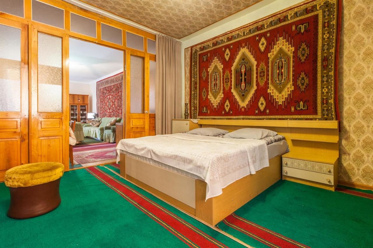 Гостевой дом Guest House Ketino Sujashvili Степанцминда